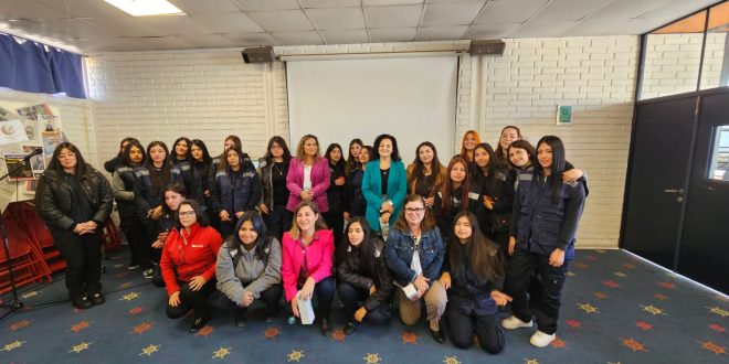 Día Internacional de las Niñas en las TIC